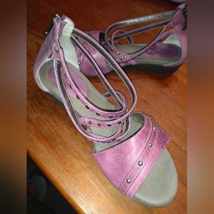 Blondo Purple Strappy Leather Sandals, Size 8W, Zippered Backs, Studded …